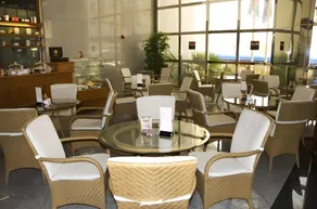 Aavri Hotel - Image 5