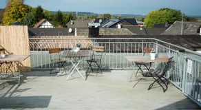 Estudio de techo brillante cerca de Colonia y Bonn por Friendly Homes - Image 1