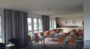 AK 1 Hotel - Image 4