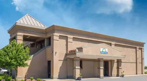 Days Inn by Wyndham Mt. Sterling - Image 4