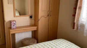 Caravan - Sleeps 8 - Pets Ok - Parking - Patio - Image 2