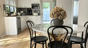 Little Avalon House - Image 2
