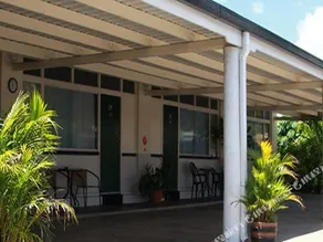 Golden Fountain Motel - Image 2