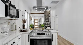 Avondale Home - Image 4