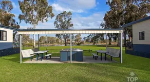 Horsham Riverside Caravan Park - Image 5