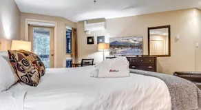 Greystone Lodge 408 Luxury - Image 2