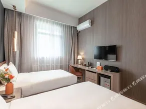 Orange Hotel -Beijing Wangjing Subway Station - Image 3
