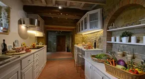 TORRE LA RIPA 8 sover, villa med privat pool til eksklusiv brug! - Image 3