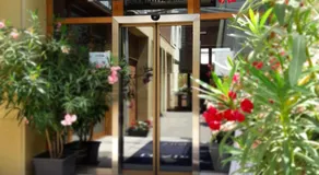 LONDON Boutique hotel & Restaurant - Image 4