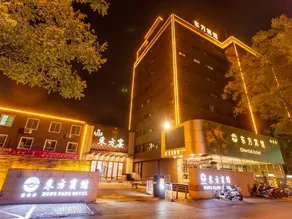 Orient Hotel - Image 2