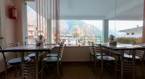Yes Comfort Villa Guest House - Image 5
