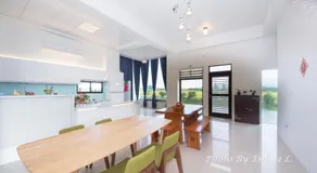 Colorful Fish Cottage - Image 4