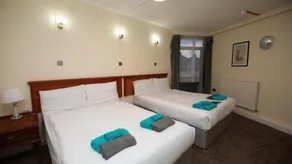 Osterley Park Hotel - Image 5