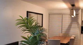 Entire Urban Cabin Retreat 3BD Terrace&Covered Parking - Image 4