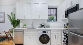 109-1 Huge 3BR Best Value Amazing NYC Apt - Image 5