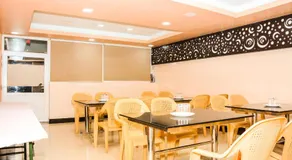 Viswa Service Apartment - Image 2