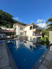 The Runway Lodge - Image 2