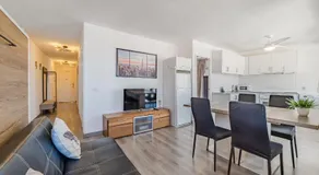 Family flat with 3 bedrooms and balcony near Los Gigantes and ocean - Image 2