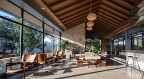 cloud retreat·half an ocean hotel - Image 3