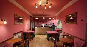 Hotel De La Villa - Image 4