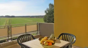 ISA-Residence with swimming pool in Luni Mare, apartments with air conditioning and private outdoor area - Image 4