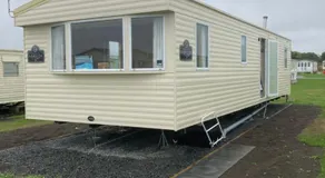 367 Caravan - Image 3