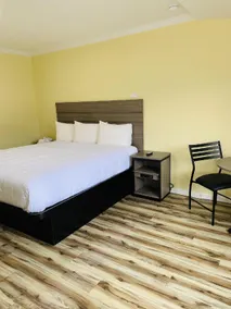 Central Coast Inn - Image 2