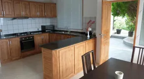 Sunset Bay Apartment - Image 5