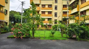 Home away from Home in city with Garden View - Image 4