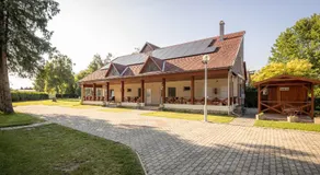 Szigetköz Szíve Apartman & Rendezvényház - Image 4