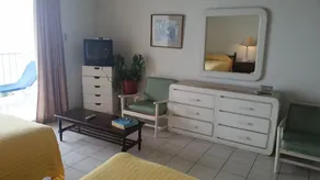 Ocean Air Beach Studio - Image 2