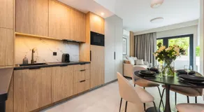 Flatbook Apartamenty - Krynica Morska Enklawa z salą zabaw i basenem przy Zalewie - Image 2