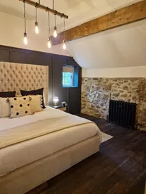 Blackberry Barn - Image 2