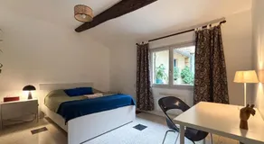 Chambre en centre ville avec jacuzzi - Image 2