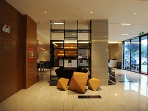 Borrman Hotel (Nanning Guangxi University Metro Station) - Image 4