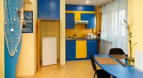 Sunny Old Town Apartments - Image 4