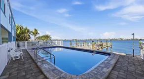 107-Waterfront-Walk to beach-Lovely - Image 3