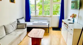 Stötteritz Holiday Apartment - 3 Rooms - 6 People - 5 beds - Balcony - Great public transport 11 minutes to the city - Image 2