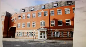 1 Bed Flat - Sleeps 4 - Parking - Wifi - Image 3