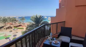 Alia Beach Residence - Image 5
