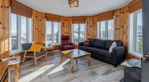 Spa, sauna et foyer : Le Phare de Baie-Saint-Paul - Image 3