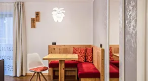 Chalet \"Osmar Suite 1\" mit Bergblick, Balkon & WLAN - Image 4