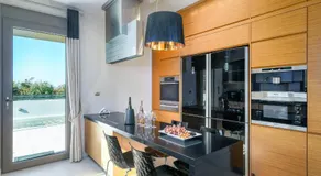 Free Breakfast at Oak Luxury villa with heated pool, Playground and Pool table - Image 2