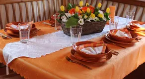 Orange House - Image 5