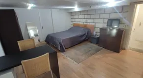 Studio privé dans maison - Image 2