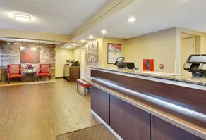 Red Roof Inn Detroit - Dearborn/Greenfield Village - Image 5
