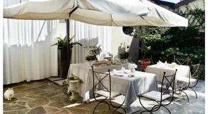 Relais Torre Dei Torti - Luxury Bed and Breakfast - Image 4