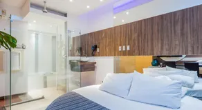 Rainbow Motel (Adult Only) - Image 2