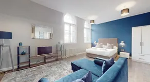 Glassford Residence - Image 2