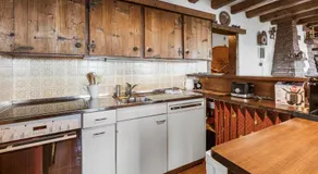 Chalet familial avec vue sur les Alpes et le lac sur les hauts de Montreux à Caux - Image 5